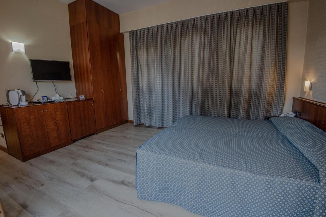 Hotel Petra روما المظهر الخارجي الصورة