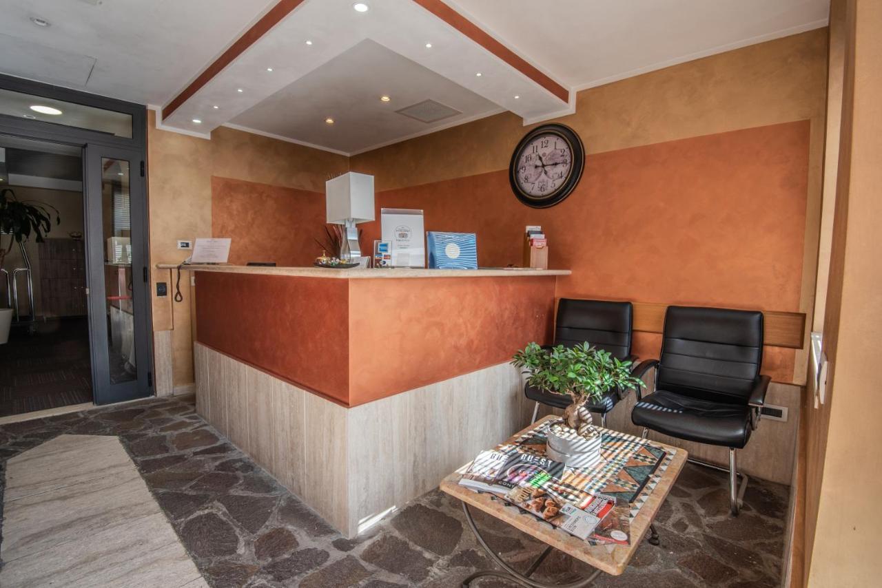 Hotel Petra روما المظهر الخارجي الصورة