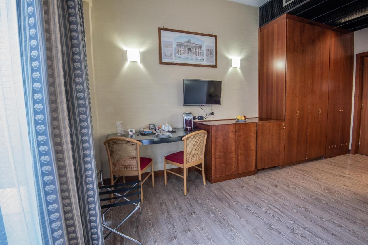 Hotel Petra روما المظهر الخارجي الصورة