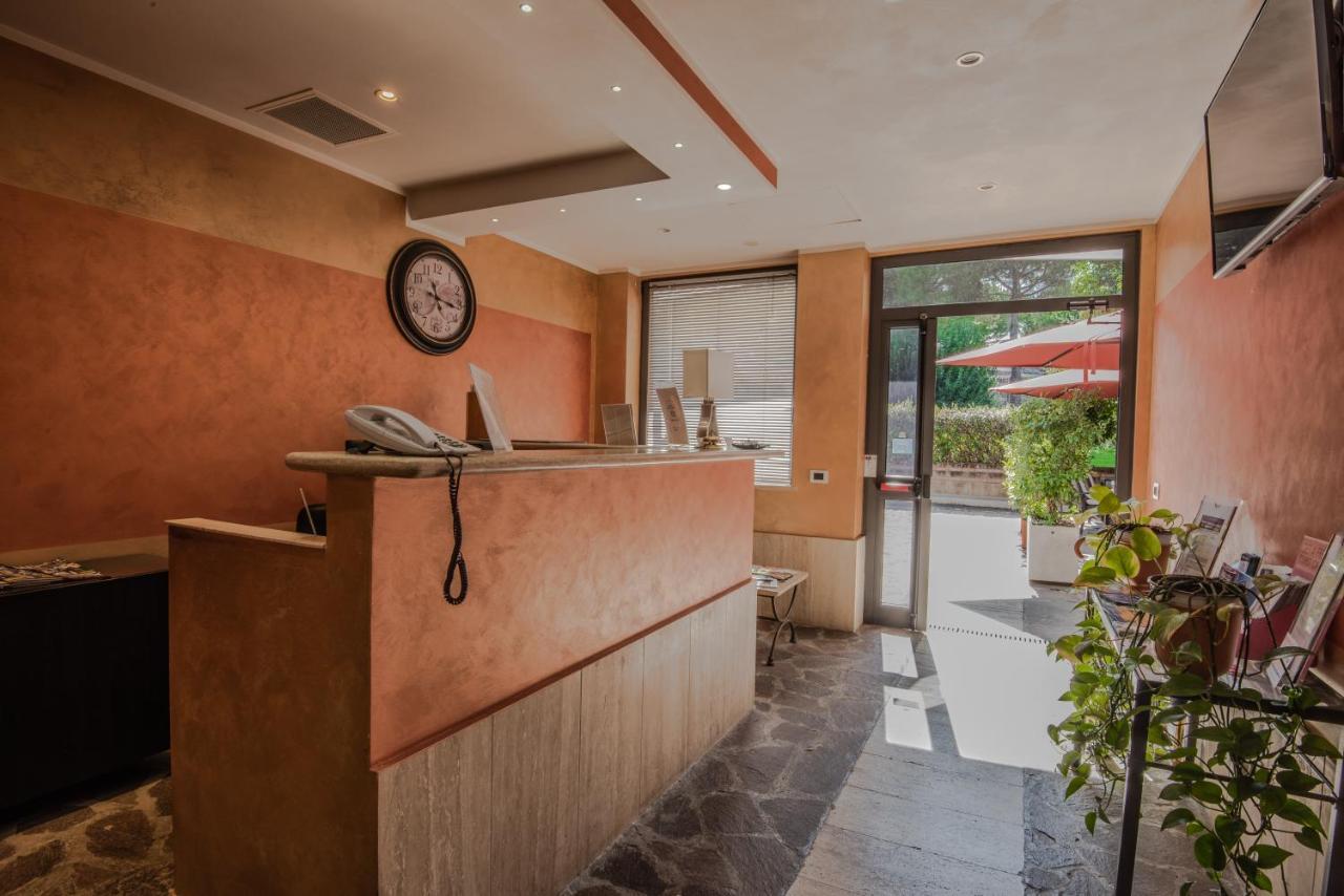 Hotel Petra روما المظهر الخارجي الصورة