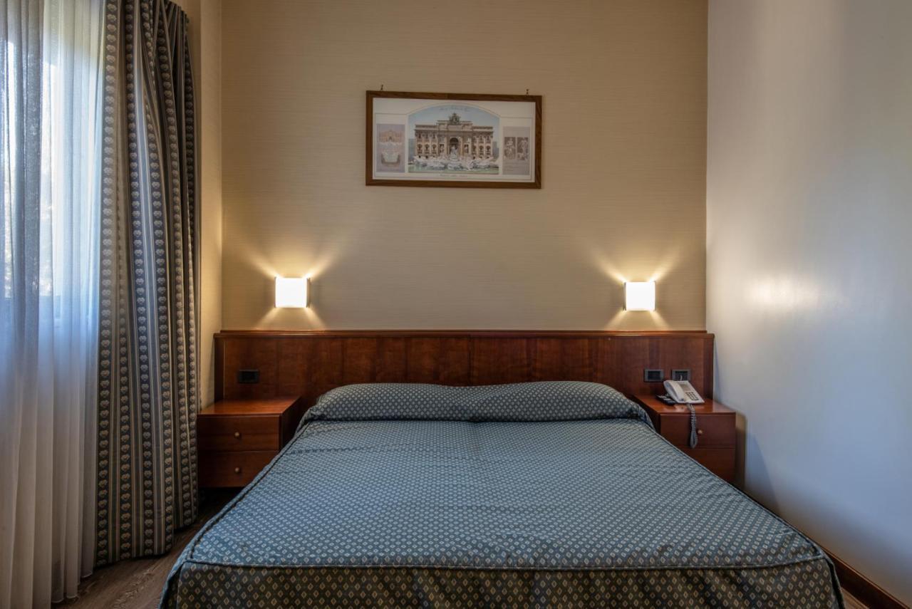 Hotel Petra روما المظهر الخارجي الصورة